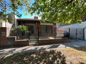 Casa de 5 ambientes, Hurlingham · Chalet 5 Amb (Hurlingham – P Johnston) a m Bustamante