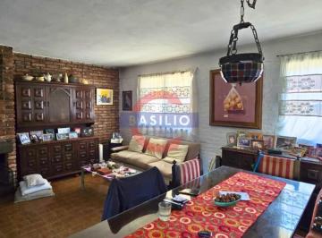 Casa · 140m² · 5 Ambientes · 1 Cochera · Casa en Venta en Lote Propio con Jardín y Garage en Martínez