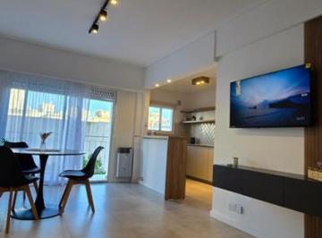 Departamento · 43m² · 2 Ambientes · Venta Departamento 2 Ambientes Al Frente con Balcón Cochera
