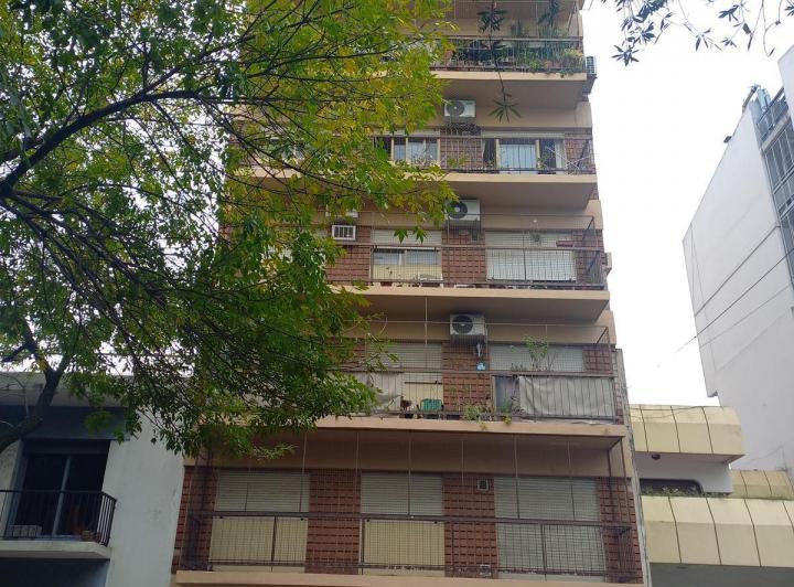 Excelente Departamento 4 Ambientes con Balcon Frente Apto Profesional