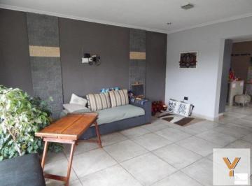 Casa · 130m² · 3 Ambientes · 1 Cochera · Casa en Venta - 2 Dorm. 1 Baño 1 Toilette - 460 m² - Tandil