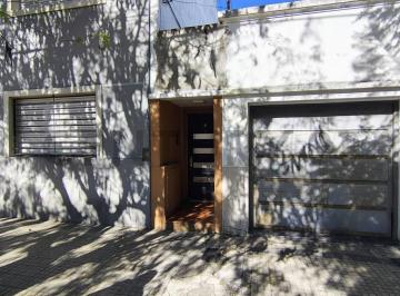 PH · 57m² · 5 Ambientes · PH en Venta 2 Dorm. - 2do Piso por Escalera - 67 E/ 9 y 10