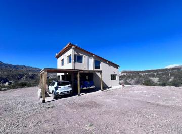 Casa · 100m² · 3 Ambientes · 2 Cocheras · Casa en Potrerillos