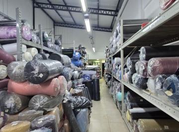 Local comercial · 163m² · 1 Ambiente · Local con Buen Frente en Villa Celiina