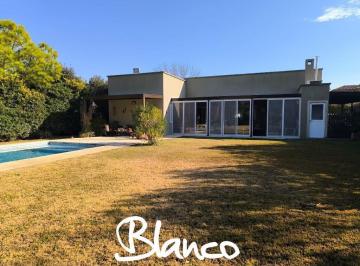 Casa · 150m² · 4 Ambientes · 2 Cocheras · Casa en Venta en La Montura, Pilar, G. B. a. Zona Norte