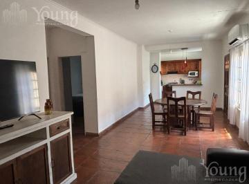 Casa · 185m² · 3 Ambientes · 2 Cocheras · Casa de 3 Ambientes en Venta en Wilde Apta Creditp