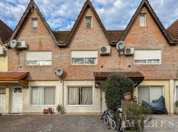Casa · 95m² · 4 Ambientes · 1 Cochera · Tríplex en Venta en Pinar de Tigre