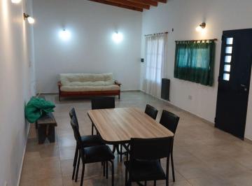 Casa · 56m² · 1 Ambiente · 2 Cocheras · Casa en Venta 159 25 y 26