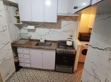 Departamento de 3 ambientes, Almagro · 3 Ambientes Lateral con Lavadero en Muy Buen Estado!