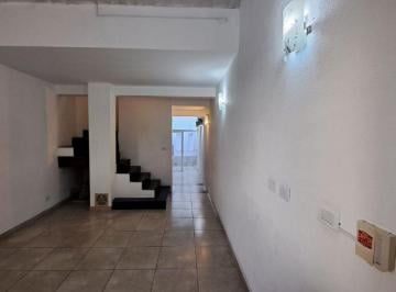 Casa de 3 ambientes, Mar del Plata · Dúplex 3 Ambientes con Cochera Cubierta en Barrio San Carlos