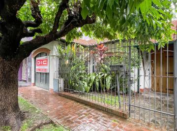 Casa · 148m² · 4 Ambientes · 1 Cochera · Chalet 3 Dorm. Venta - Carapachay