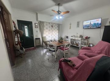 Casa · 55m² · 4 Ambientes · Casa en Alquiler Dos Dorm. con Cochera La Plata