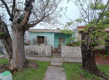 Casa · 80m² · 3 Ambientes · 2 Cocheras · Venta Casa 3 Amb en Pilar Para Reciclar