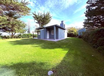Casa · 99m² · 3 Ambientes · Casa en Venta Mar Chiquita con Quincho y Deposito - Lote de 592 m²
