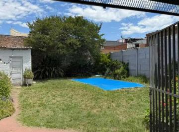 Casa · 100m² · 3 Ambientes · 1 Cochera · Casa en Venta en Ramos Mejia Sur