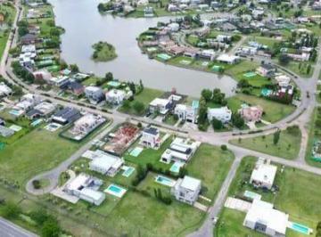 FVR-FVR-1537_2 · Venta Lote Barrio Privado Santo Domingo