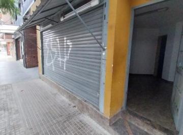 Local comercial · 25m² · 1 Ambiente · Local Comercial 30 Mtrs - Chubut Al 100 - Alberdi