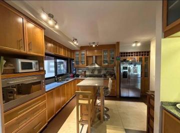 Casa · 361m² · 5 Ambientes · 1 Cochera · Casa en Santa María de Tigre