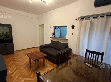 Departamento · 48m² · 2 Ambientes · Excelente 2 Amb Al Contra Frente de 48 m² Refaccionado a Nuevo 1 C/estación.