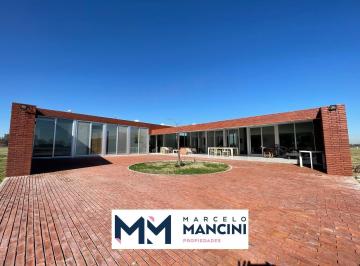 Casa · 387m² · 5 Ambientes · 2 Cocheras · Venta Casa en Estancia Villa Maria Sector Los Silos