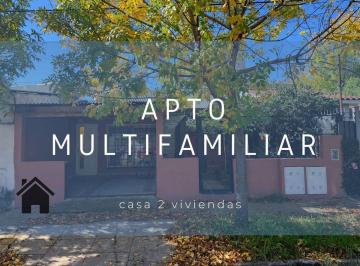 Casa · 160m² · 4 Ambientes · 1 Cochera · Venta Casa en Block Castelar con Patio y Pileta