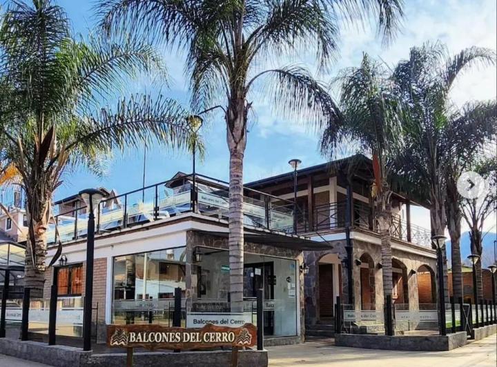 Local comercial · 627m²