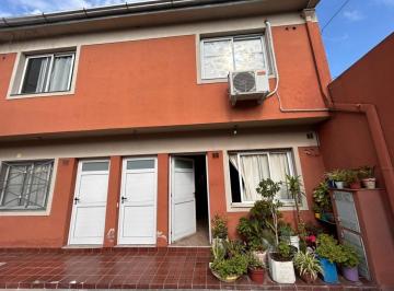 PH · 44m² · 3 Ambientes · Venta PH 3amb Patio Sin Expensas Banfield