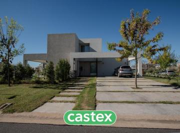 Casa · 189m² · 5 Ambientes · 1 Cochera · Casa en Venta en Barrio Ceibos, Puertos de Escobar