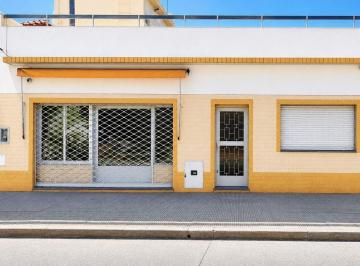 KNK-KNK-5603_2 · Oportunidad Venta Casa de 3 Ambientes con Local en Ramos Mej