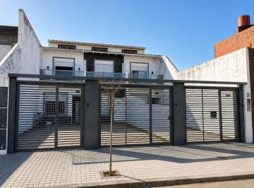 KNK-KNK-5626_2 · Oportunidad Venta Triplex con Cochera y Jardin Ramos Mejia