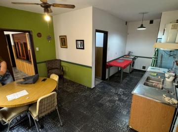 Casa de 4 ambientes, Córdoba · Casa de Dos Dorm. Muy Amplios, Apto Grupo de Estudiantes.