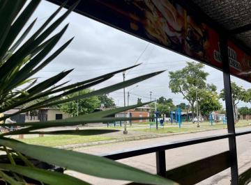 Casa · 290m² · 5 Ambientes · 1 Cochera · Se Vende Casa con Locales Comerciales