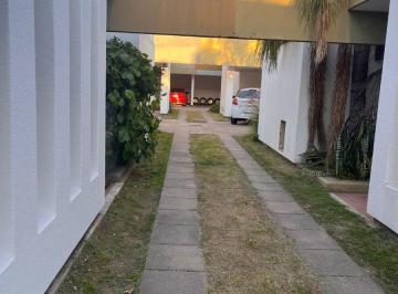 Casa de 4 ambientes, Córdoba · Casa con 180 m² y 3 Dorm. en Venta en Parque Corema