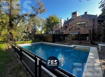 Casa · 600m² · 8 Ambientes · 7 Cocheras · Espectacular Propiedad en Venta St Thomas Norte