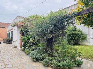 SCO-SCO-53_2 · Casa en Venta Sobre Lote Propio en Boulogne con Gran Potencial de Renovación