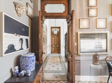 Departamento de 8 ambientes, San Telmo · Departamento Chic Bohême Único en El Corazón de San Telmo!
