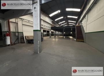 Bodega-Galpón · 2070m² · 10 Ambientes · Depósito de 2000 m con Triple Entrada en Banfield Alquiler