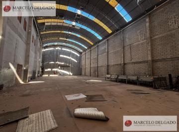 Bodega-Galpón · 745m² · Galpón - Depósito de 744 m² en Lanús Oeste - Venta - Alquiler