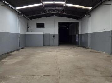 Bodega-Galpón · 339m² · Galpón - Depósito de 339 m² en Nueva Pompeya - Alquiler