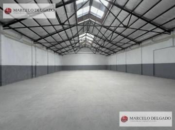 Bodega-Galpón · 850m² · Galpón - Depósito de 850 m² en Nueva Pompeya en Alquiler
