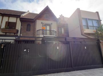Casa · 258m² · 5 Ambientes · Casa en Villa Devoto