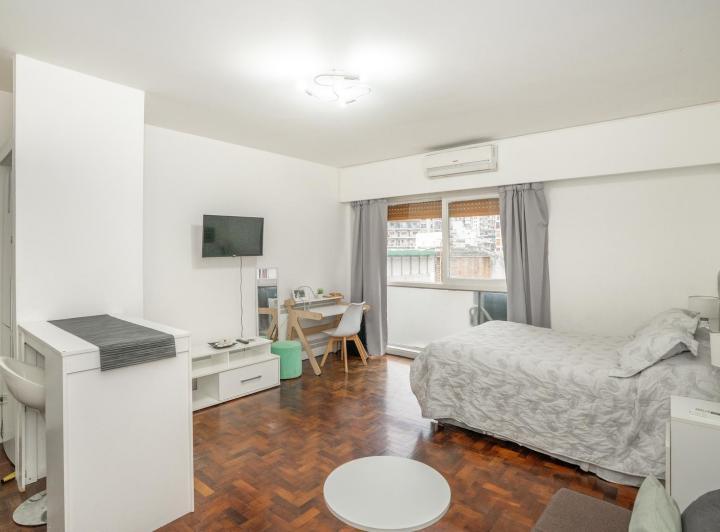 Venta Monoambiente Al Frente en Recoleta