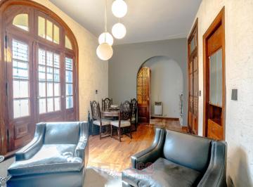 PH · 110m² · 4 Ambientes · PH de 4 Ambientes Refaccionado con Entrada Independiente y Terraza Propia