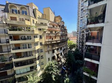 Departamento · 226m² · 5 Ambientes · 3 Cocheras · Semipiso en Venta en Recoleta Sobre Calle Arroyo, con Terraza y 3 Cocheras a Reciclar