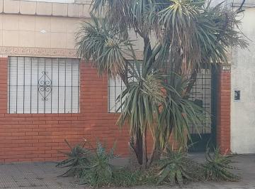 PH · 43m² · PH en Venta - 2 Dorm. 1 Baño - Patio Interno - 70 m 2 - Ramos Mejia