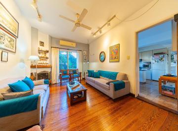 Casa · 195m² · 7 Ambientes · 2 Cocheras · Casa en Venta de 4 Dorm. con Cochera y Pileta en Barrio Parque, Rosario