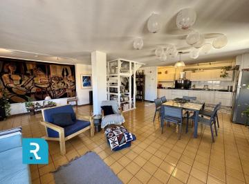 Departamento · 200m² · 5 Ambientes · 1 Cochera · Departamento en Venta - Duplex - 3 Dorm. - 2 Baños