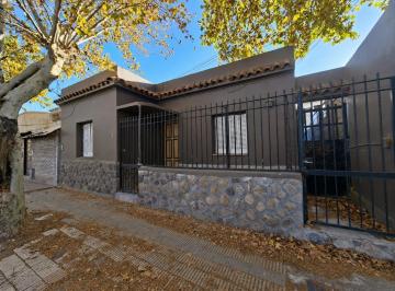 Casa · 115m² · 3 Ambientes · Casa en Godoy Cruz