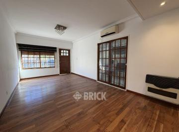 PH · 85m² · 4 Ambientes · 2 Cocheras · PH en Duplex S/expensas Al Fte y C/entr Indep en Acassuso Al 5500 - Cochera P/2 Autos Balcon Patio