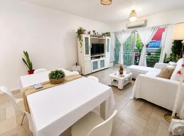 Departamento · 66m² · 3 Ambientes · 1 Cochera · Departamento de 3 Ambientes Al Frente con Cochera